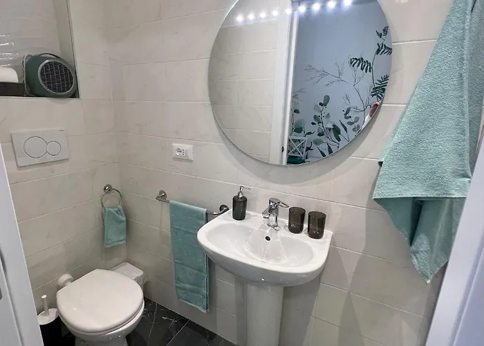 Dimora Sterlizia Zona Fiera S Donato * بولونيا